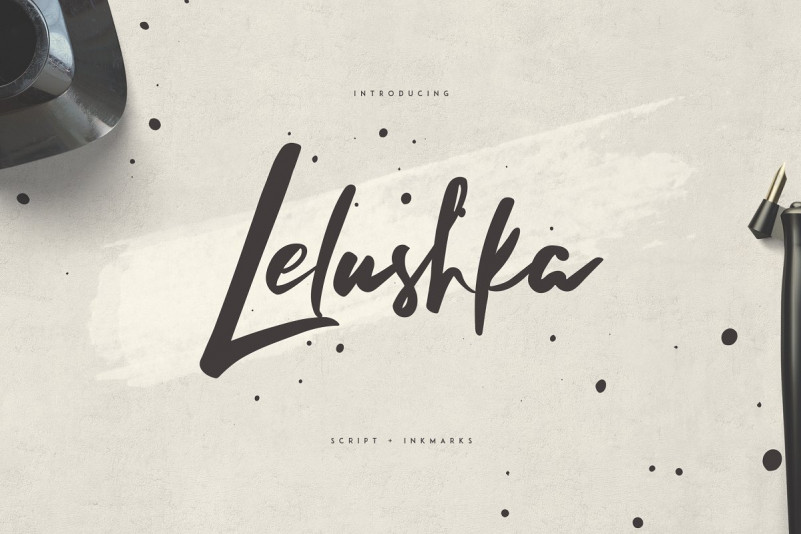Lelushka Script Font