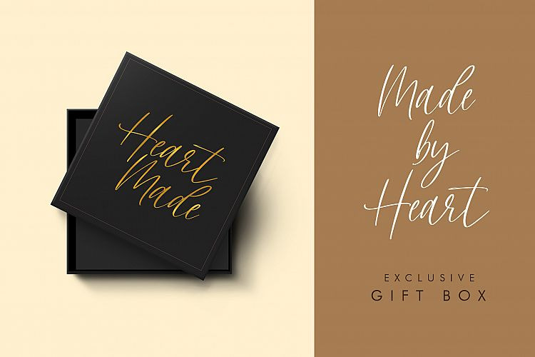 Hellena Script Font