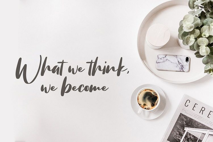 Chellyne Script Font
