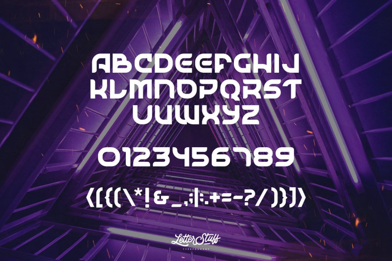 SpaceSurfer Font