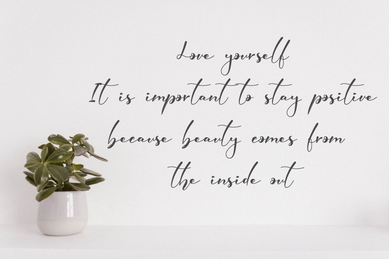 Elmira Script Font