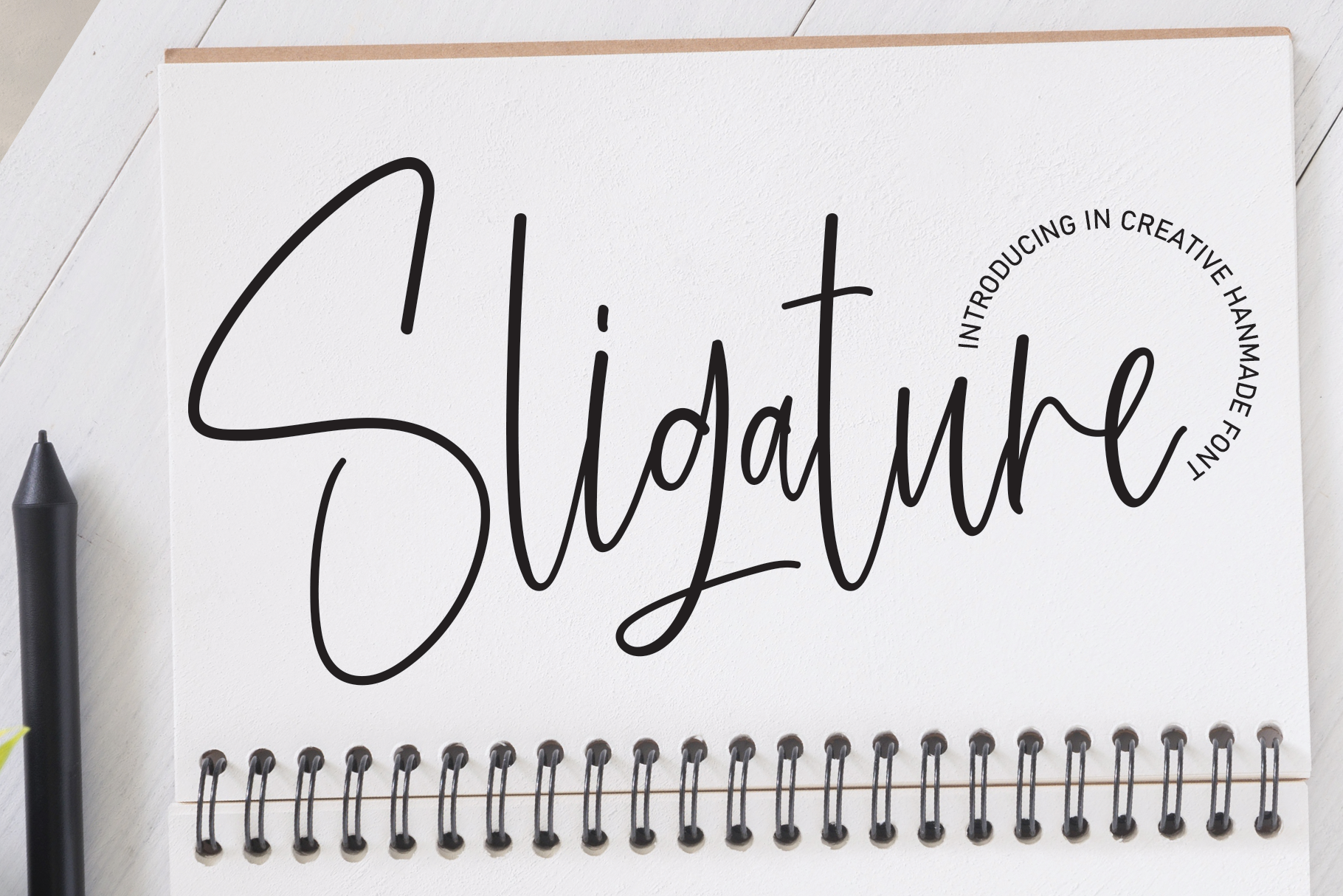 Sligature Script Font