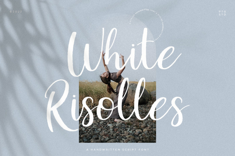 White Risolles Script Font