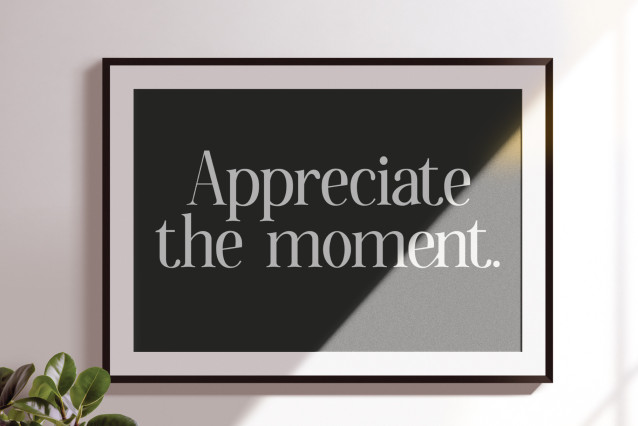 Gradine Font preview image 5